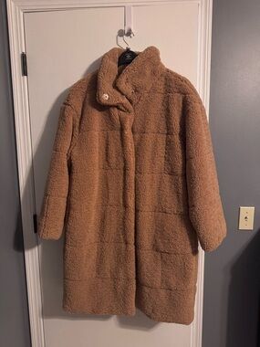Cozy Teddy Coat in Camel
